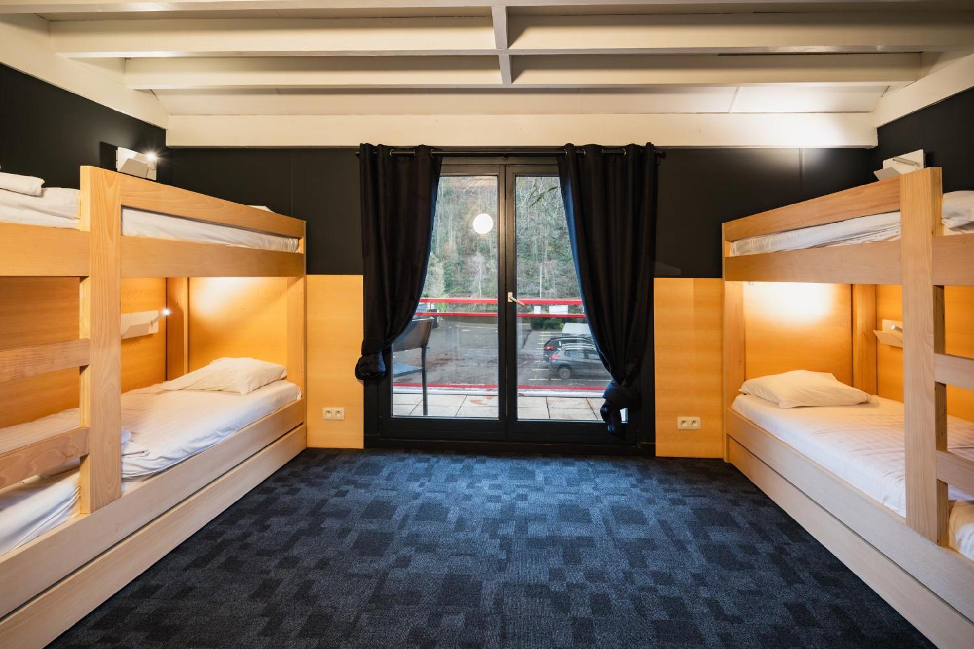 Hotel Aquatel ดีน็อง ภายนอก รูปภาพ