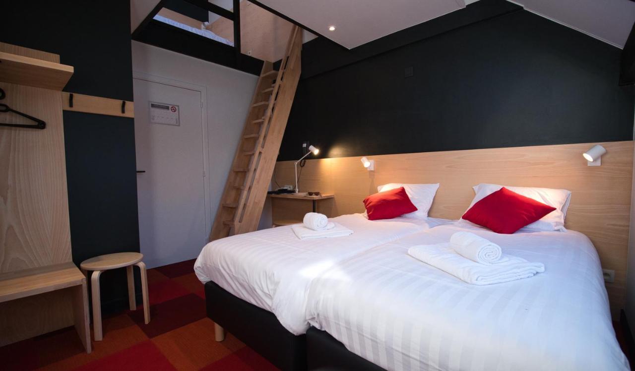 Hotel Aquatel ดีน็อง ภายนอก รูปภาพ