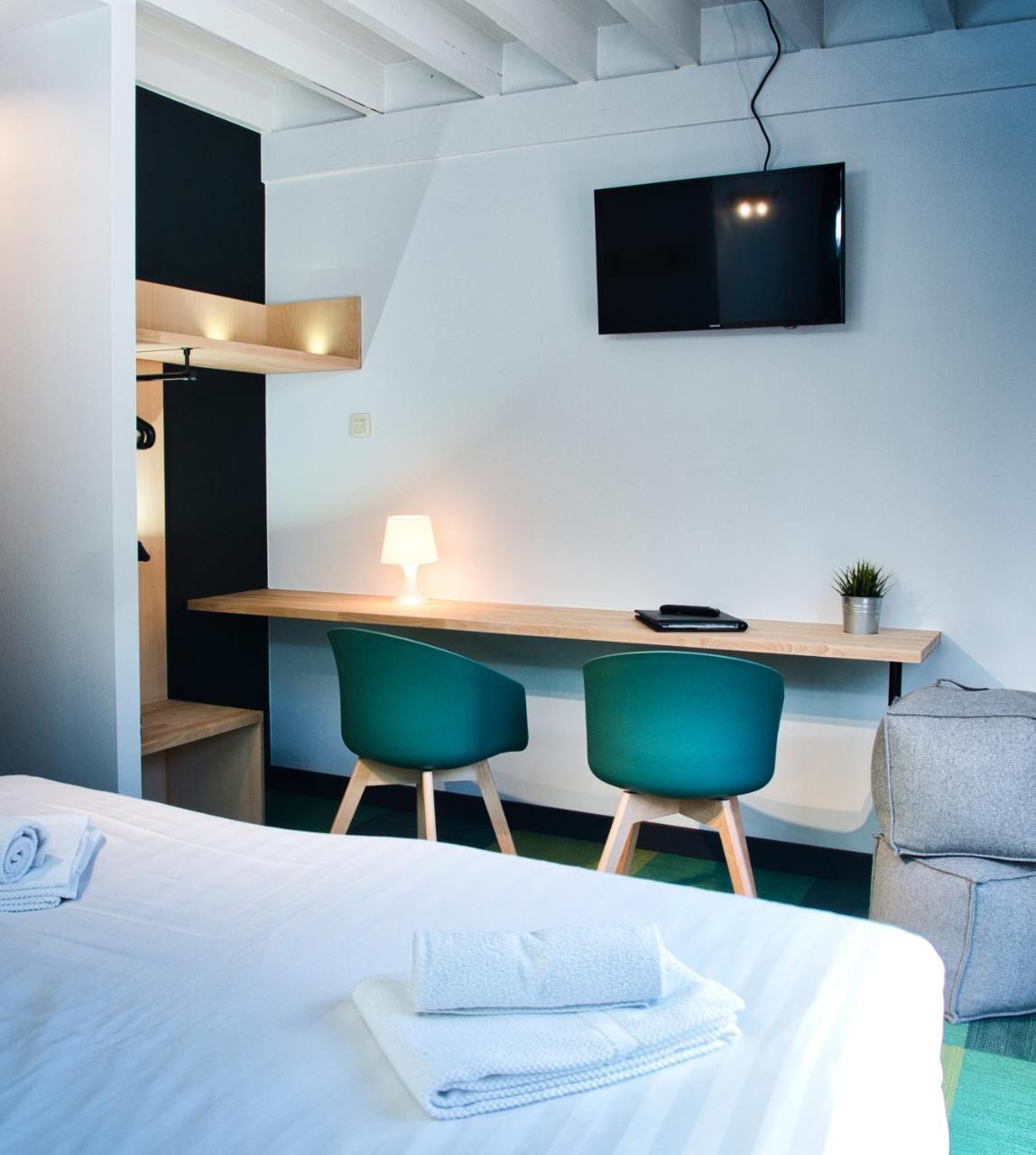 Hotel Aquatel ดีน็อง ภายนอก รูปภาพ