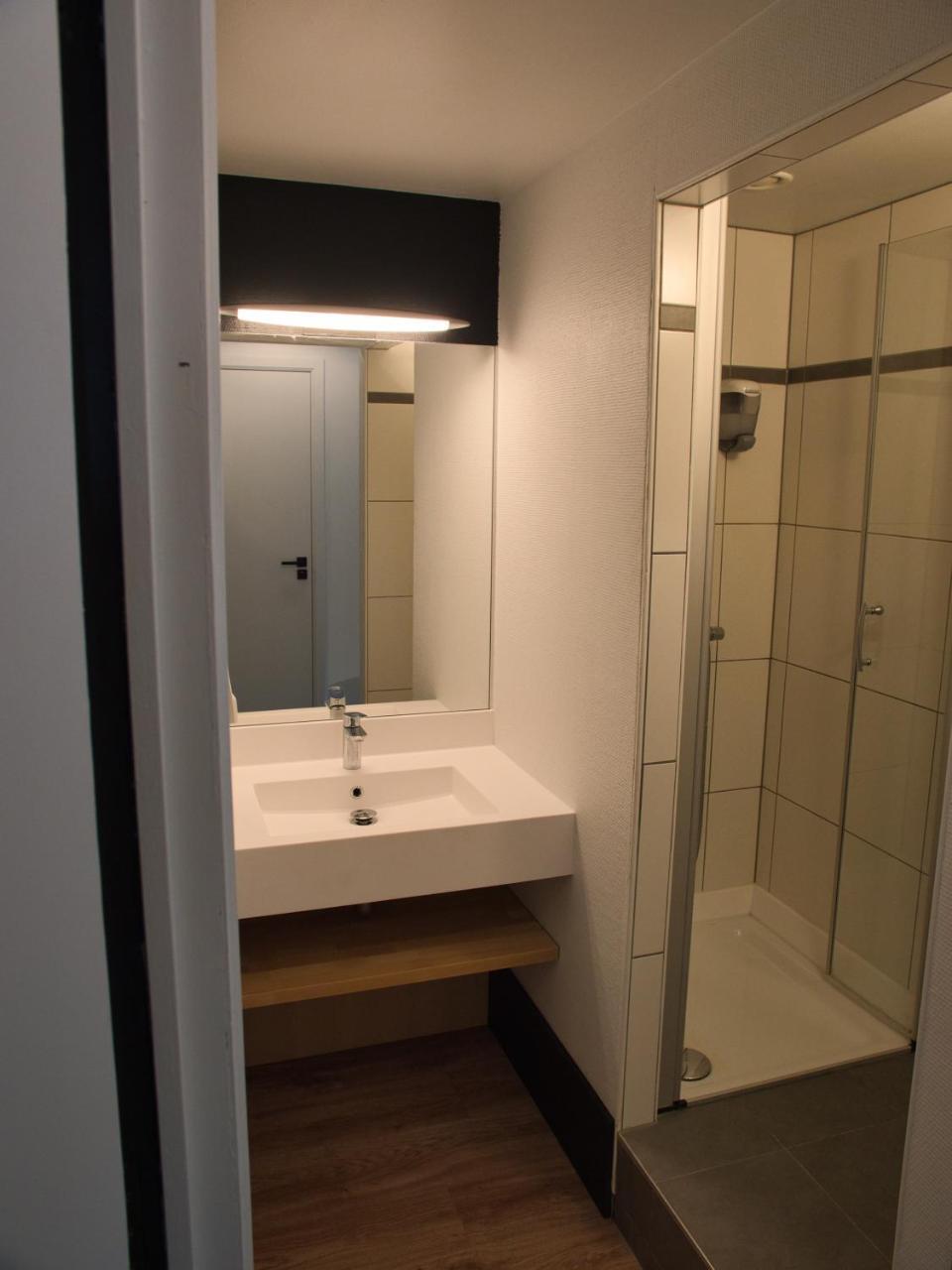 Hotel Aquatel ดีน็อง ภายนอก รูปภาพ